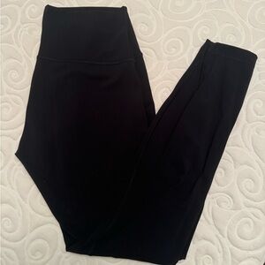 Black Wunder Under Lululemon Leggings size 10